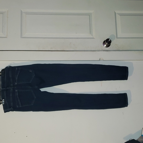 Express - Picture 3 of 3